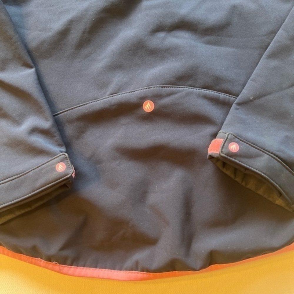 Mountain Pro Women's Size M Softshell Montana Jacket (R) - Picture 6 of 7